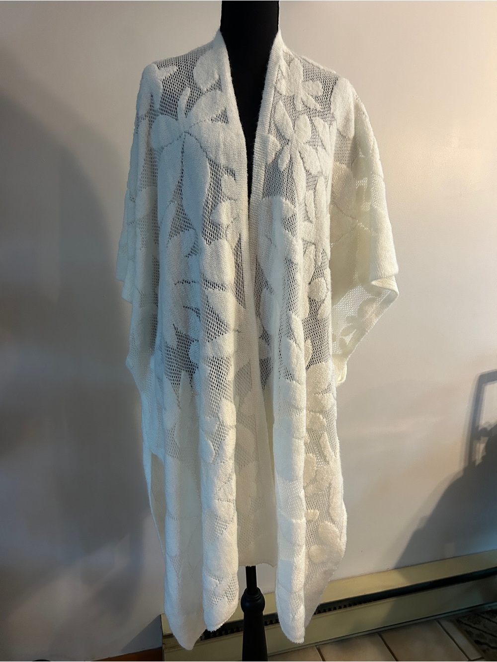 Open-Front Floral Knit Cape - Cream